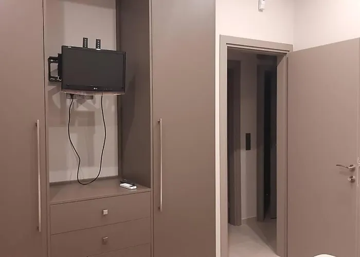 πολυτελές 2 χαλκίδα-παραλία αυλίδος